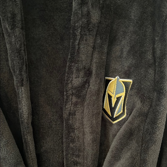 Las Vegas Knights Black Plush Robe with Embroidered Logo - Picture 2 of 3